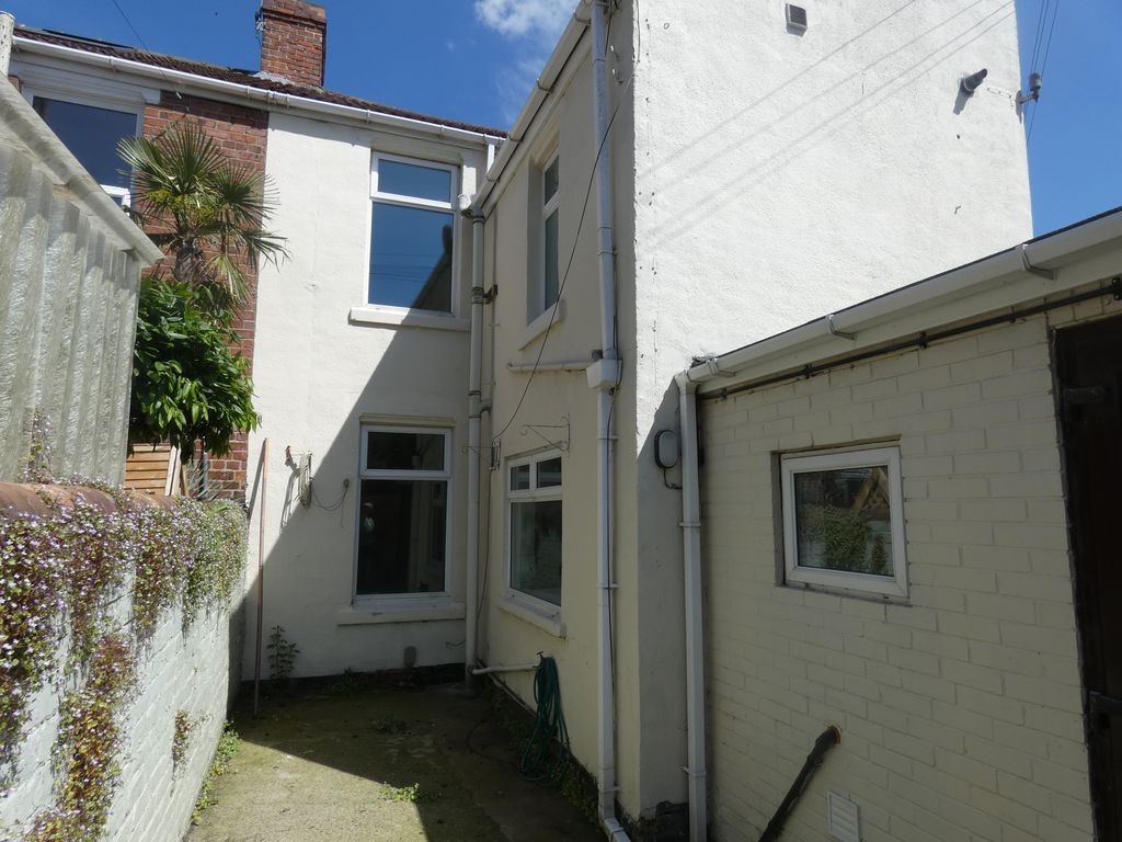 Rear Yard- click for photo gallery
